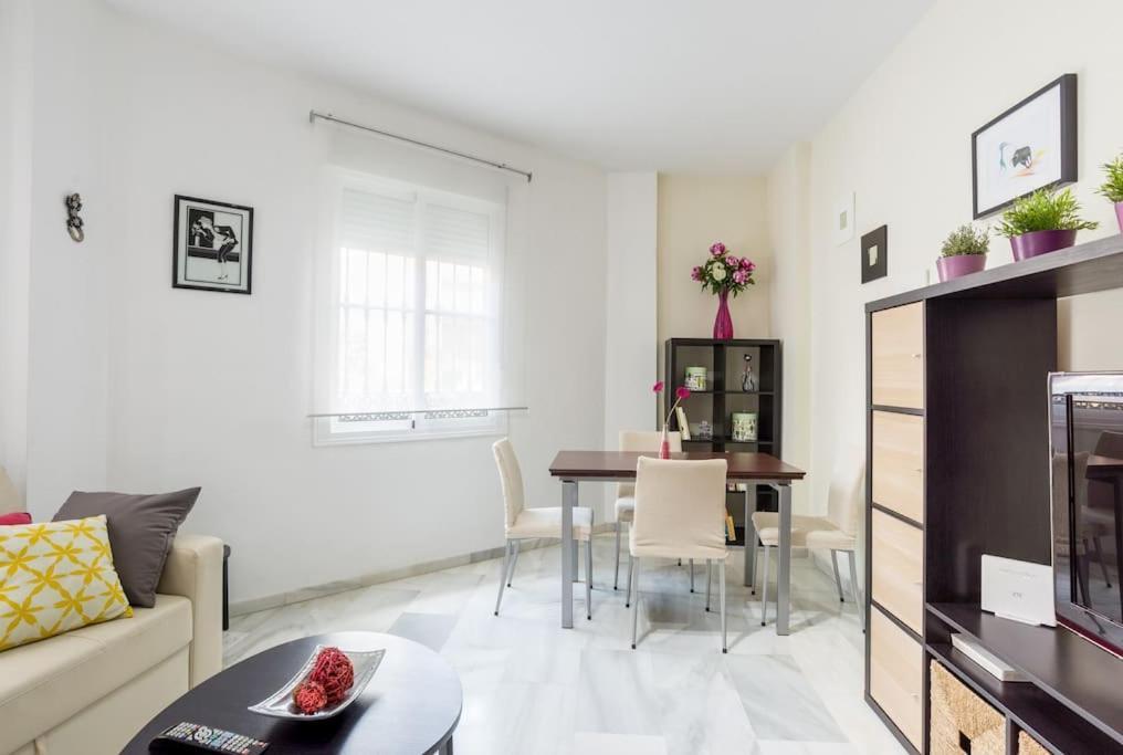 Bright, Quiet And Nice Ground Floor In The Center Malaga Exterior photo